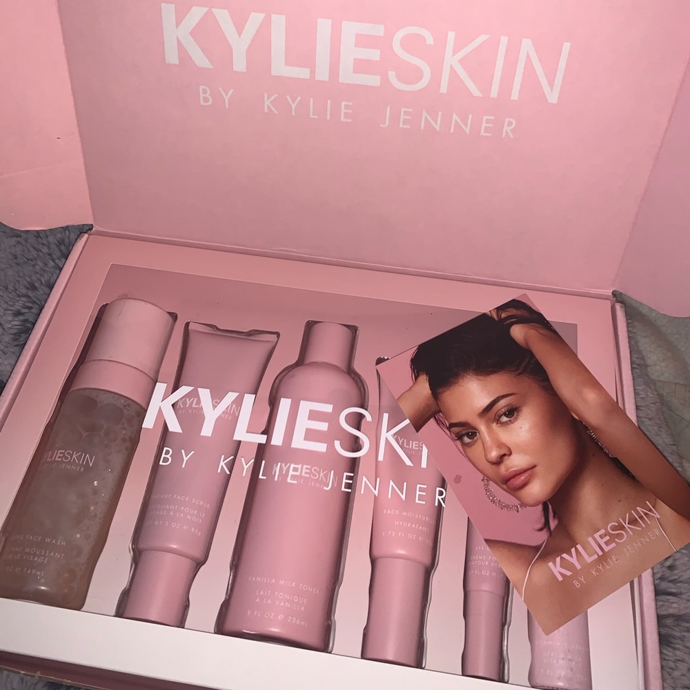 Kylie skin set SOLD